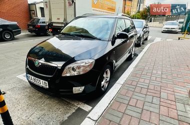 Универсал Skoda Fabia 2009 в Киеве