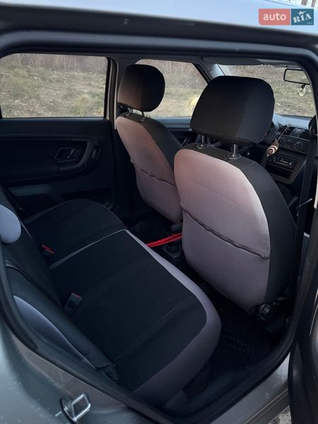 Хэтчбек Skoda Fabia 2013 в Житомире