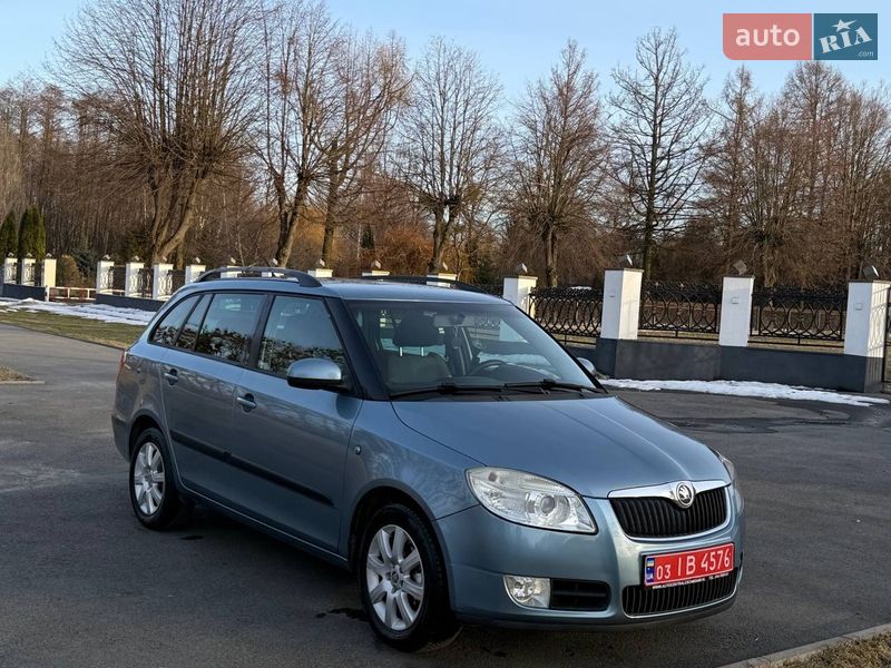 Универсал Skoda Fabia 2009 в Звягеле