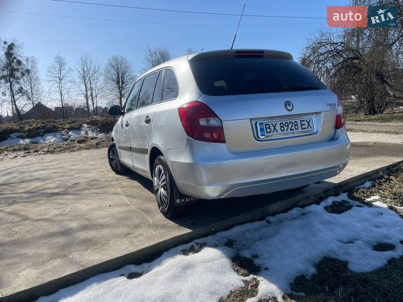 Универсал Skoda Fabia 2009 в Житомире