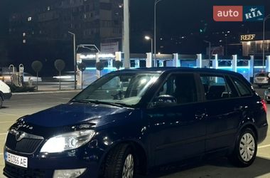 Універсал Skoda Fabia 2010 в Дніпрі