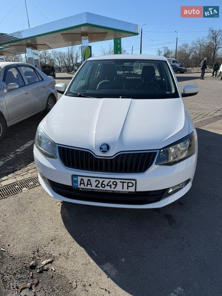 Хэтчбек Skoda Fabia 2018 в Чернигове
