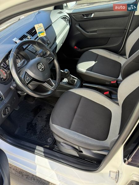 Хэтчбек Skoda Fabia 2018 в Чернигове
