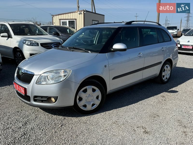 Универсал Skoda Fabia 2010 в Ровно