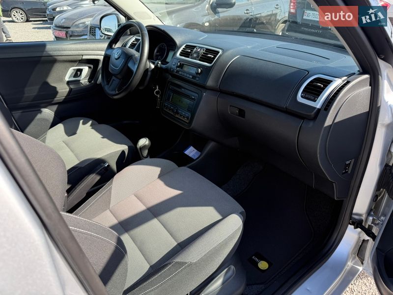 Универсал Skoda Fabia 2010 в Ровно
