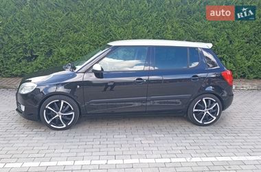 Хэтчбек Skoda Fabia 2009 в Луцке