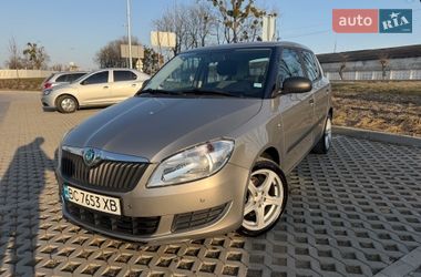Хэтчбек Skoda Fabia 2011 в Львове