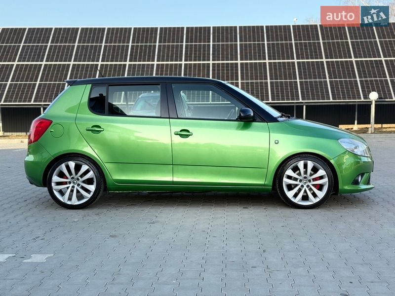 Хэтчбек Skoda Fabia 2011 в Владимире