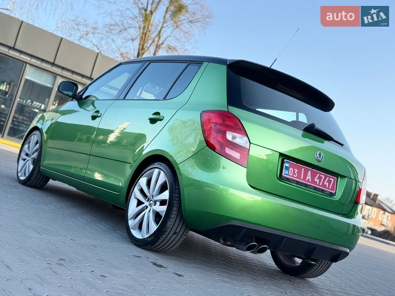 Хэтчбек Skoda Fabia 2011 в Владимире