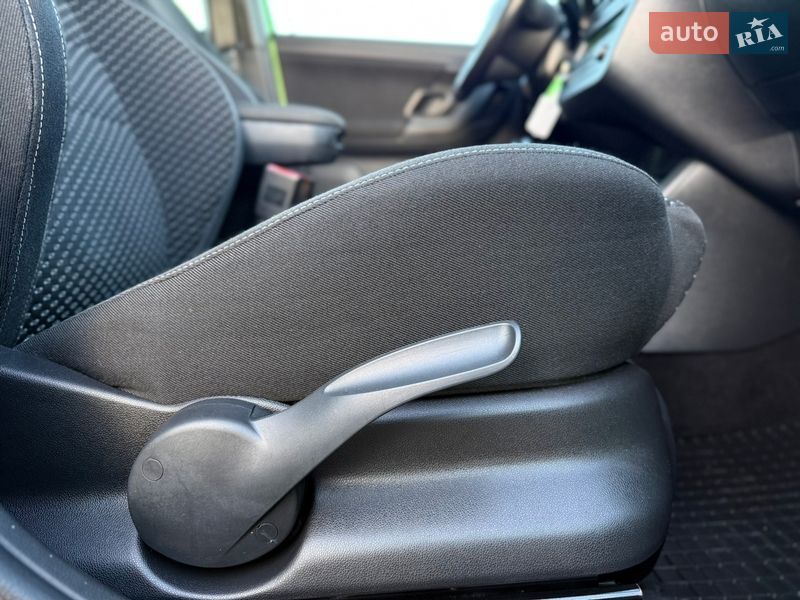 Хэтчбек Skoda Fabia 2011 в Владимире