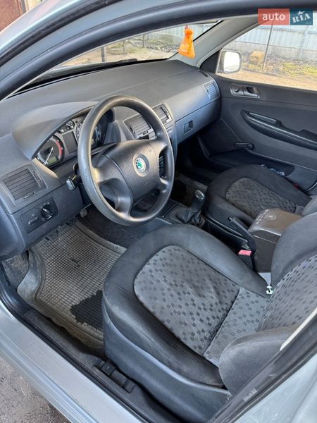 Хэтчбек Skoda Fabia 2006 в Фастове