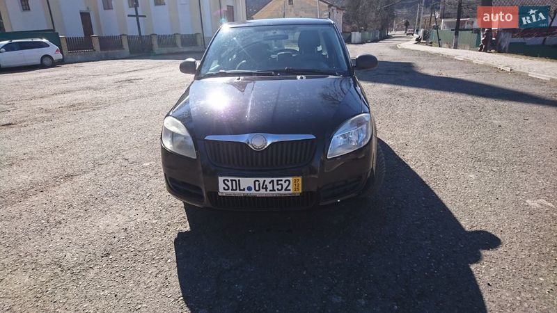 Хэтчбек Skoda Fabia 2009 в Вижнице