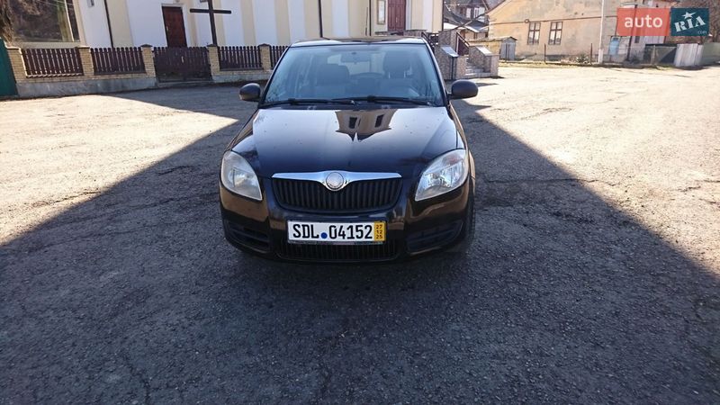 Хэтчбек Skoda Fabia 2009 в Вижнице
