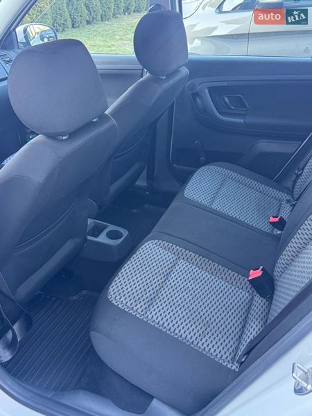 Универсал Skoda Fabia 2011 в Луцке