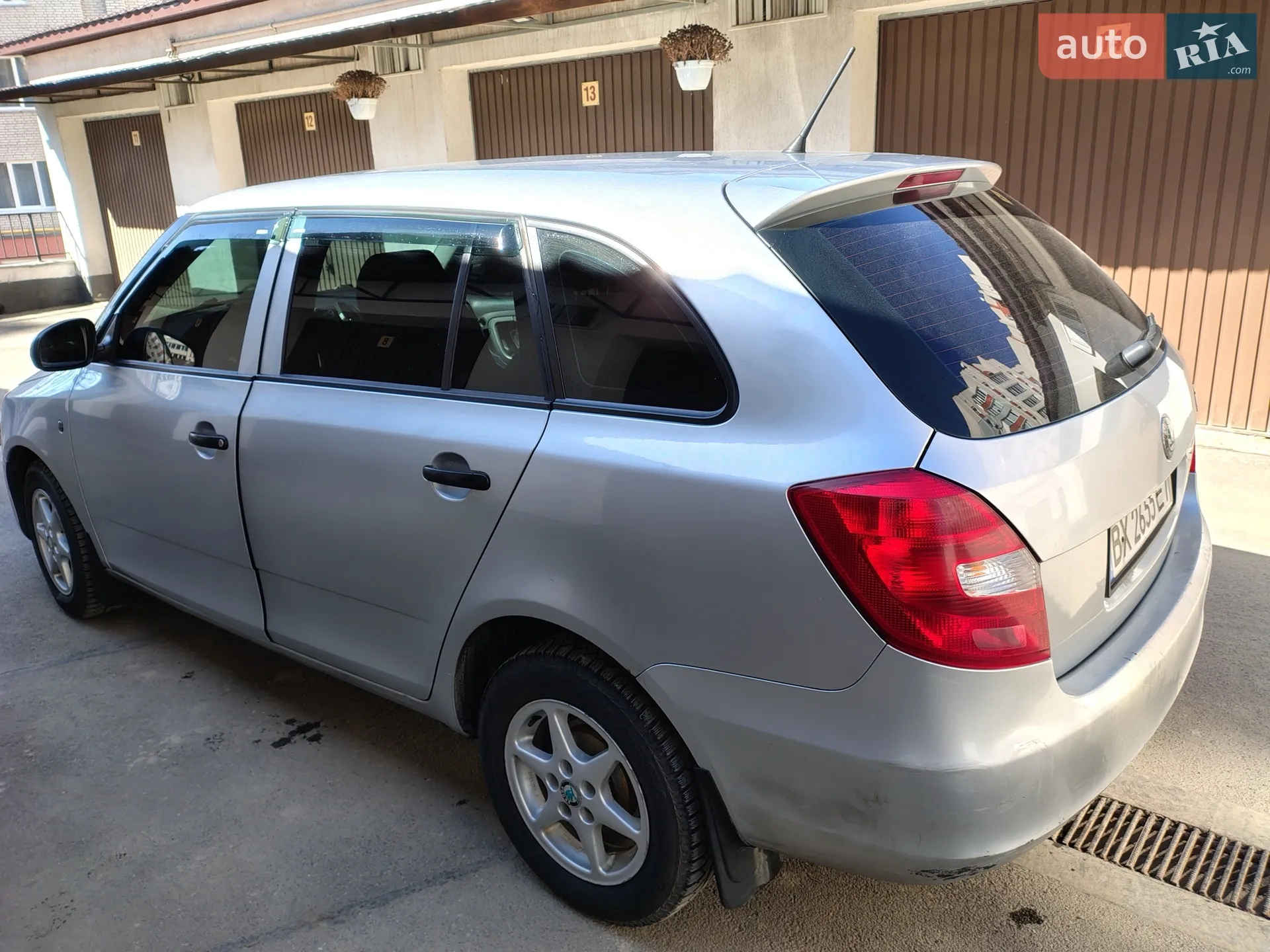 2010 Skoda Fabia - мініатюра 5