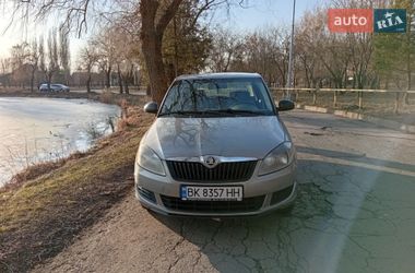 Універсал Skoda Fabia 2010 в Рівному