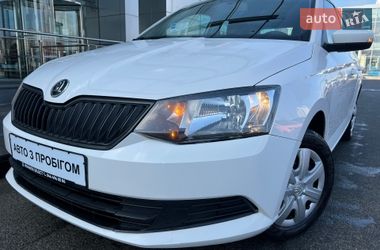 Хетчбек Skoda Fabia 2018 в Києві