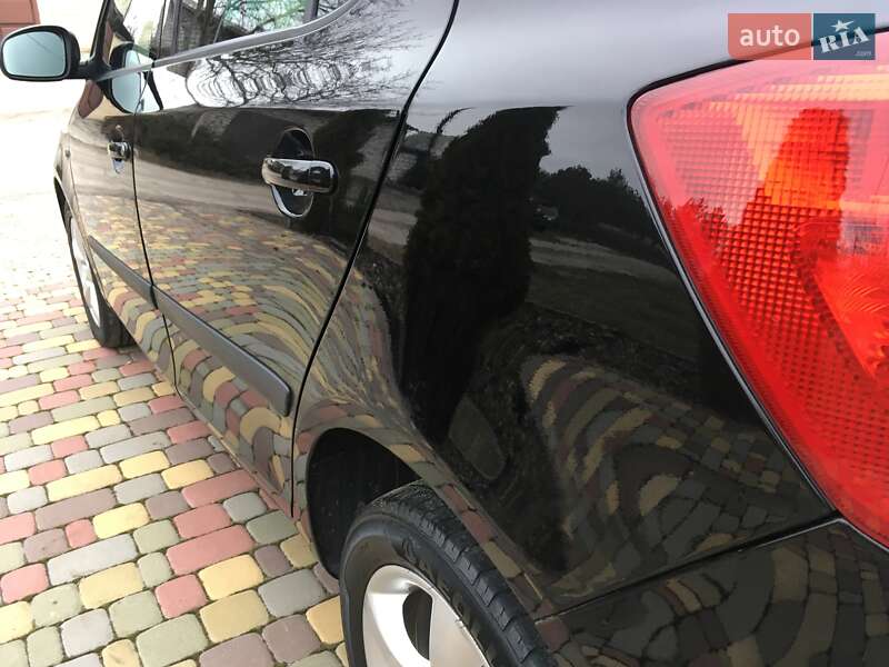 Хэтчбек Skoda Fabia 2009 в Харькове