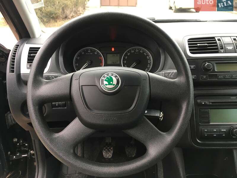 Хэтчбек Skoda Fabia 2009 в Харькове