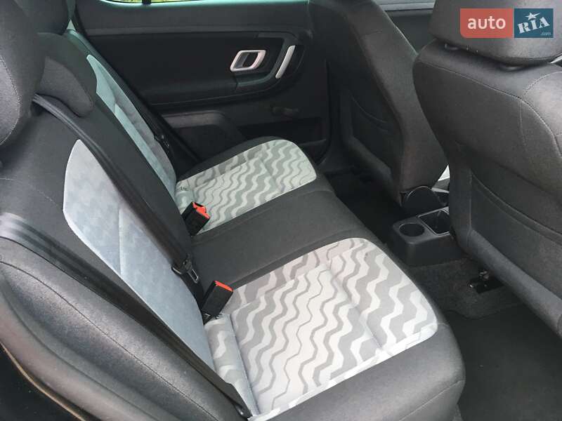 Хэтчбек Skoda Fabia 2009 в Харькове