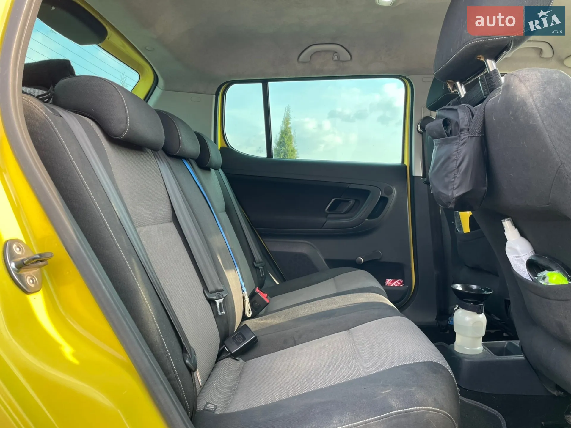2010 Skoda Fabia - мініатюра 10