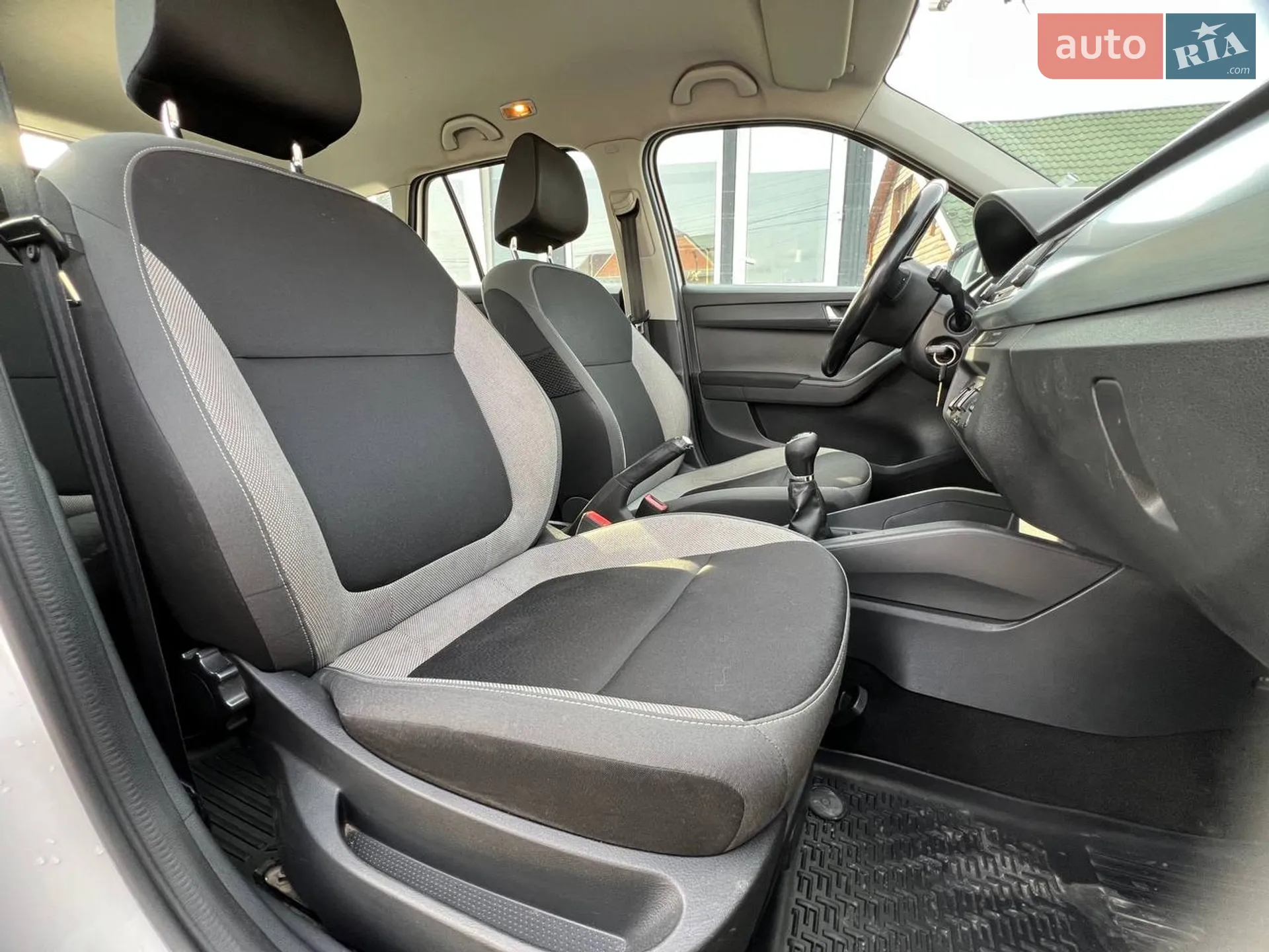 2015 Skoda Fabia - мініатюра 22