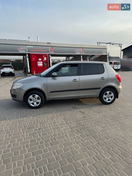 Хэтчбек Skoda Fabia 2007 в Кропивницком