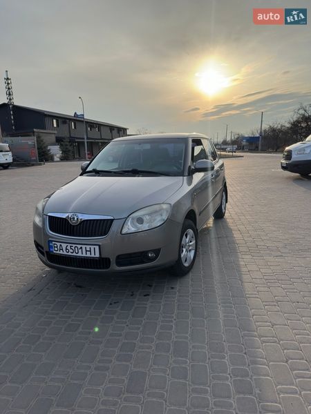 Хэтчбек Skoda Fabia 2007 в Кропивницком