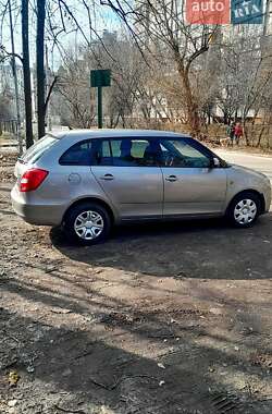 Універсал Skoda Fabia 2008 в Києві