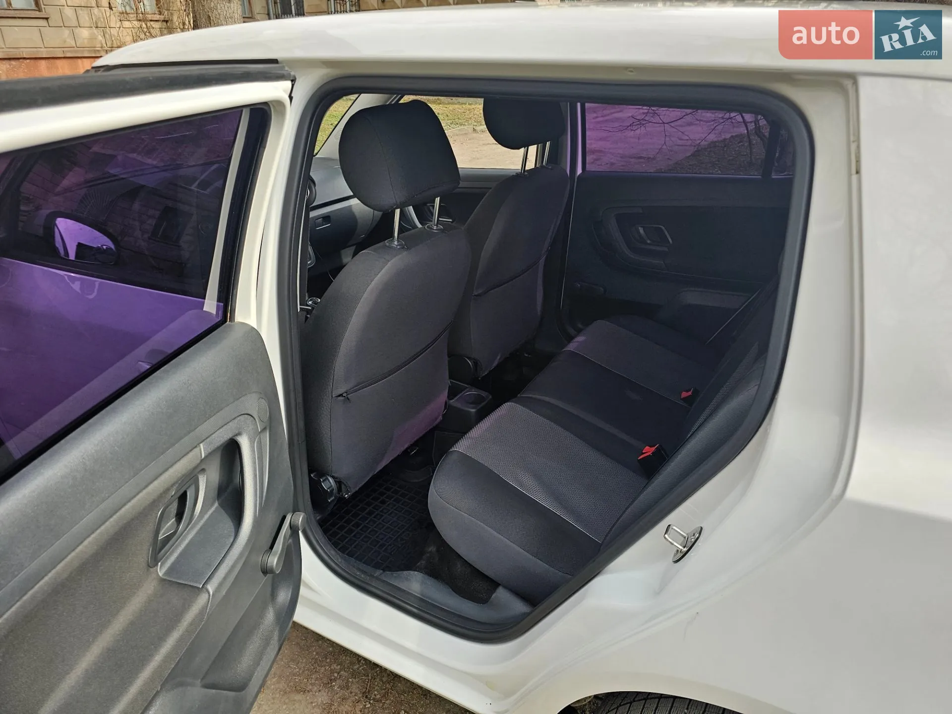 2011 Skoda Fabia - мініатюра 19