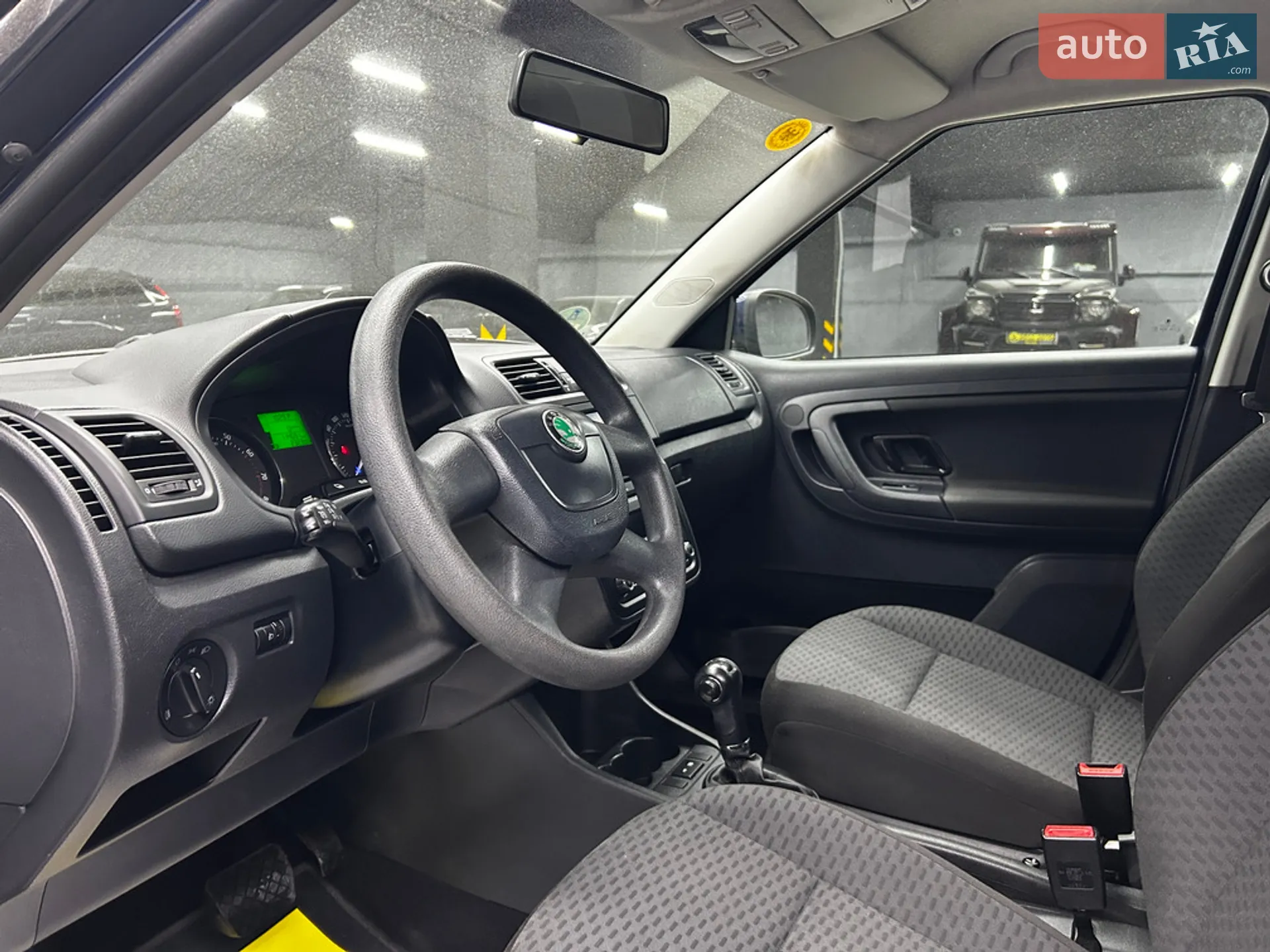 2010 Skoda Fabia - мініатюра 11