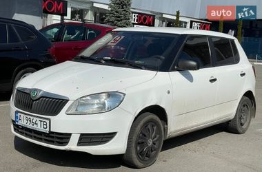 Хэтчбек Skoda Fabia 2011 в Киеве