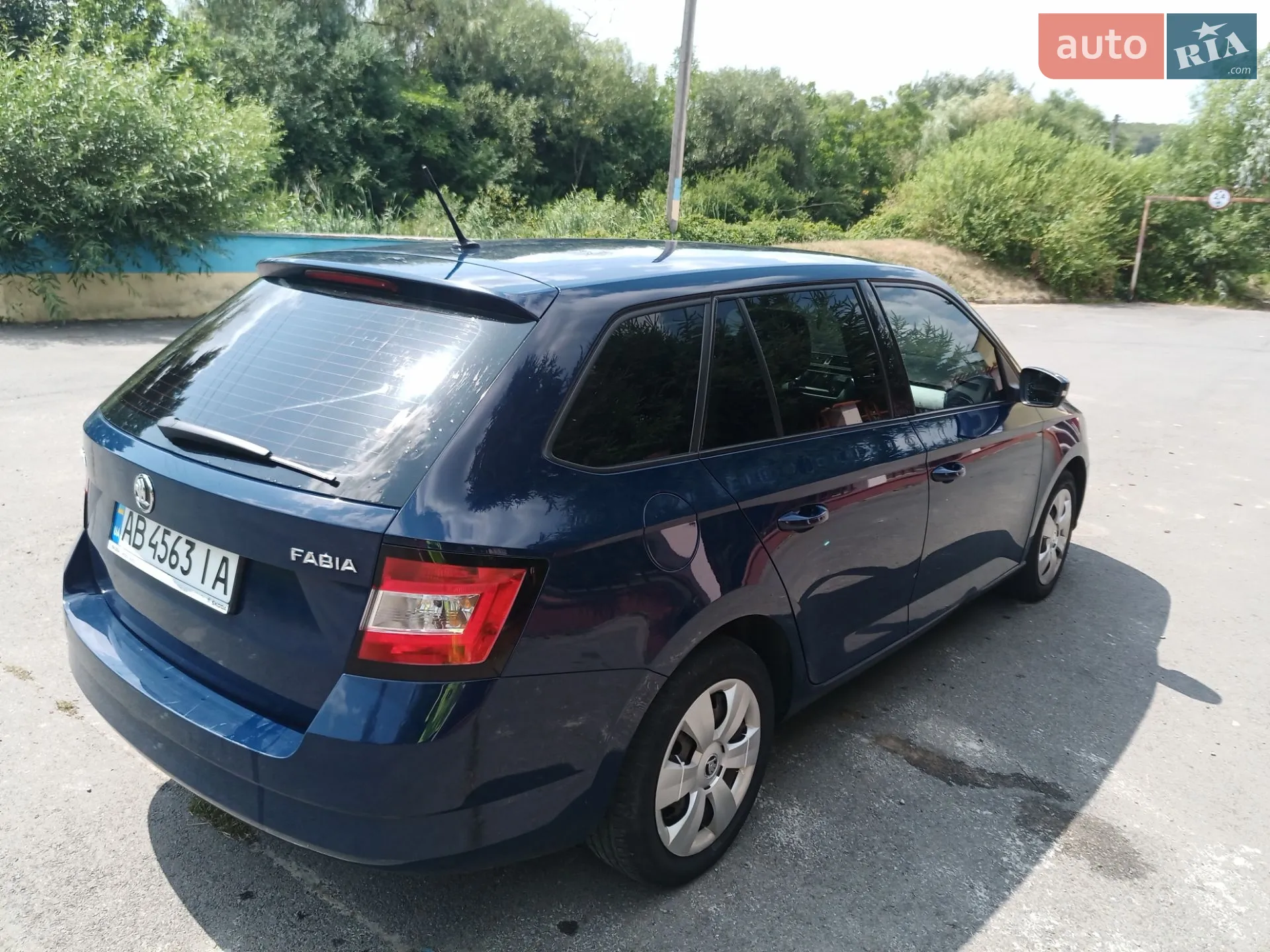 2015 Skoda Fabia - мініатюра 3