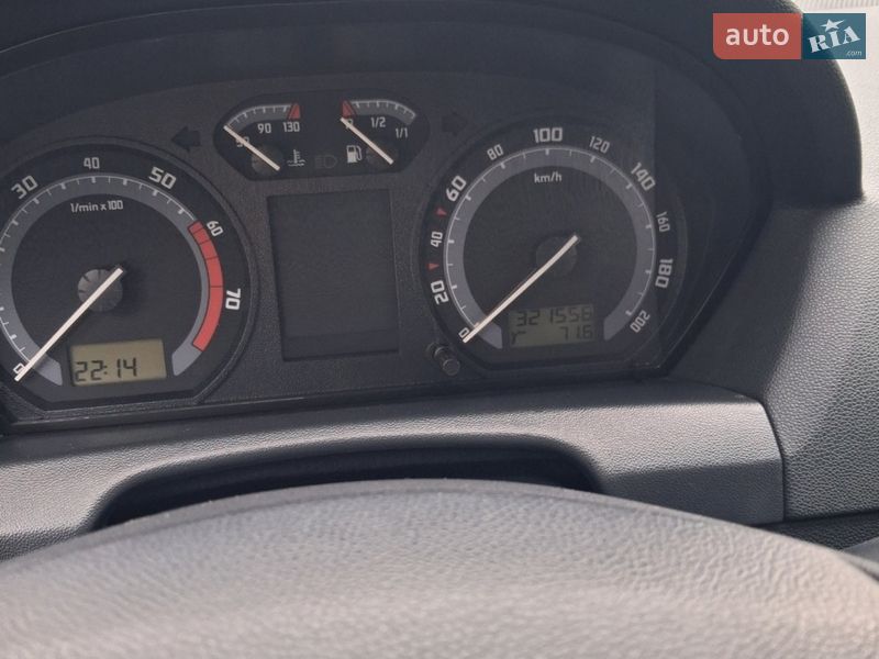 Хетчбек Skoda Fabia 2004 в Чернівцях