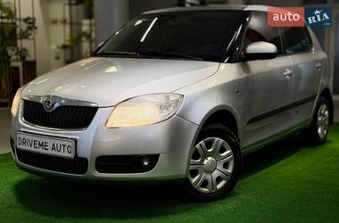 Хетчбек Skoda Fabia 2008 в Дніпрі