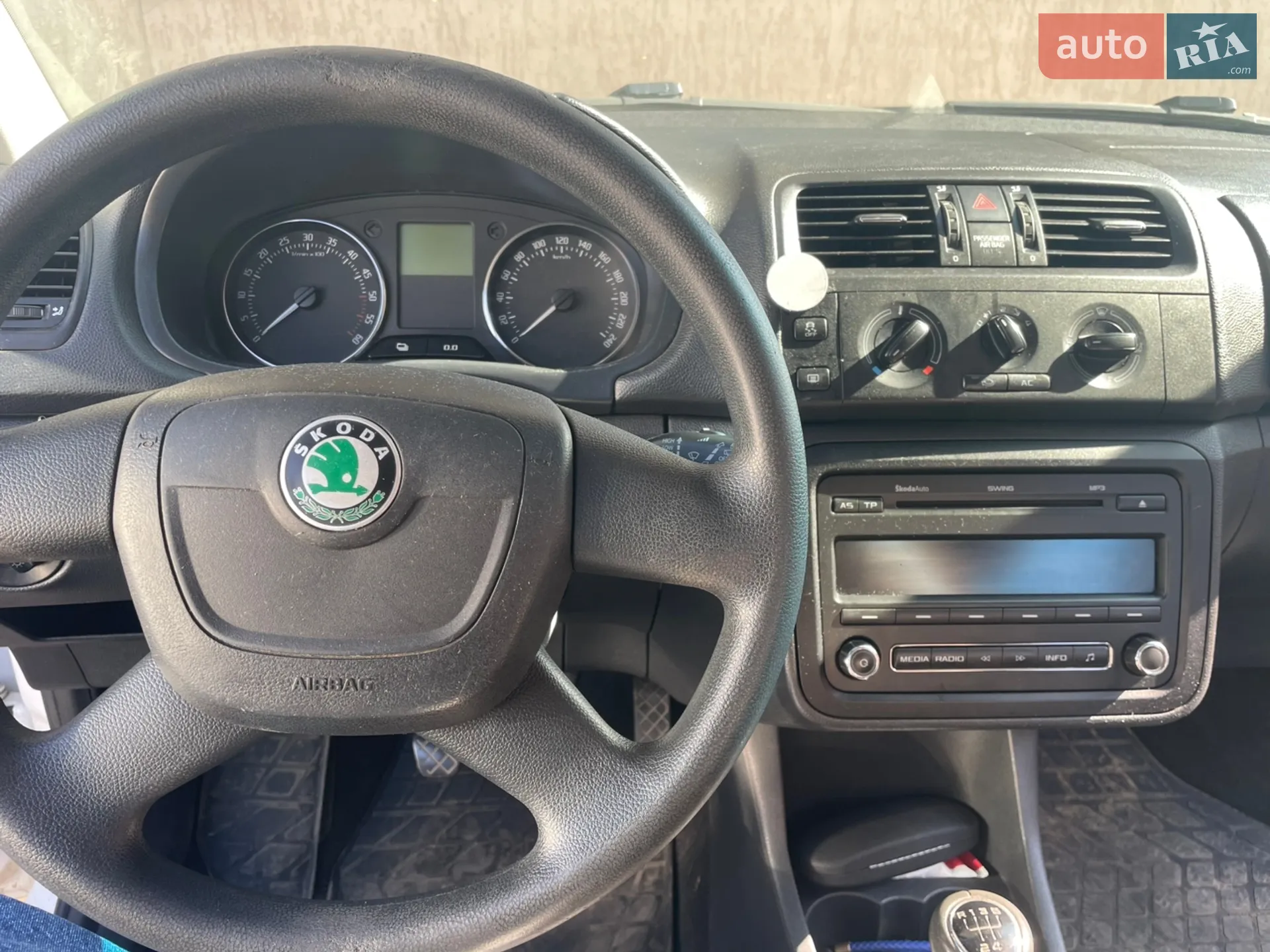 2011 Skoda Fabia - мініатюра 9