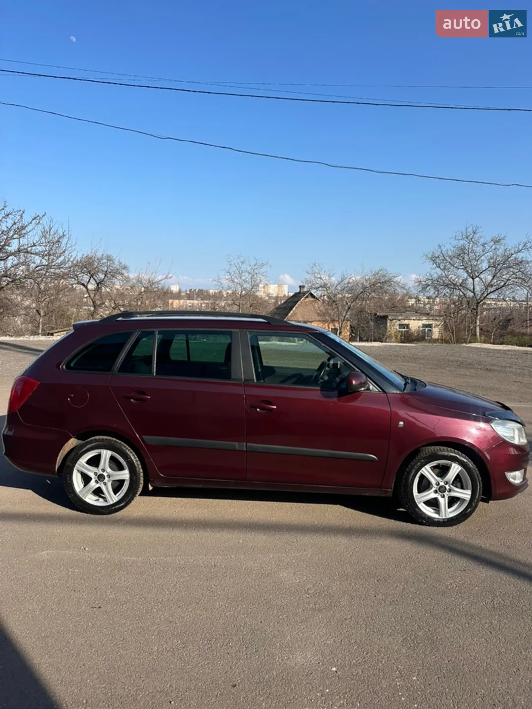 2010 Skoda Fabia - мініатюра 2