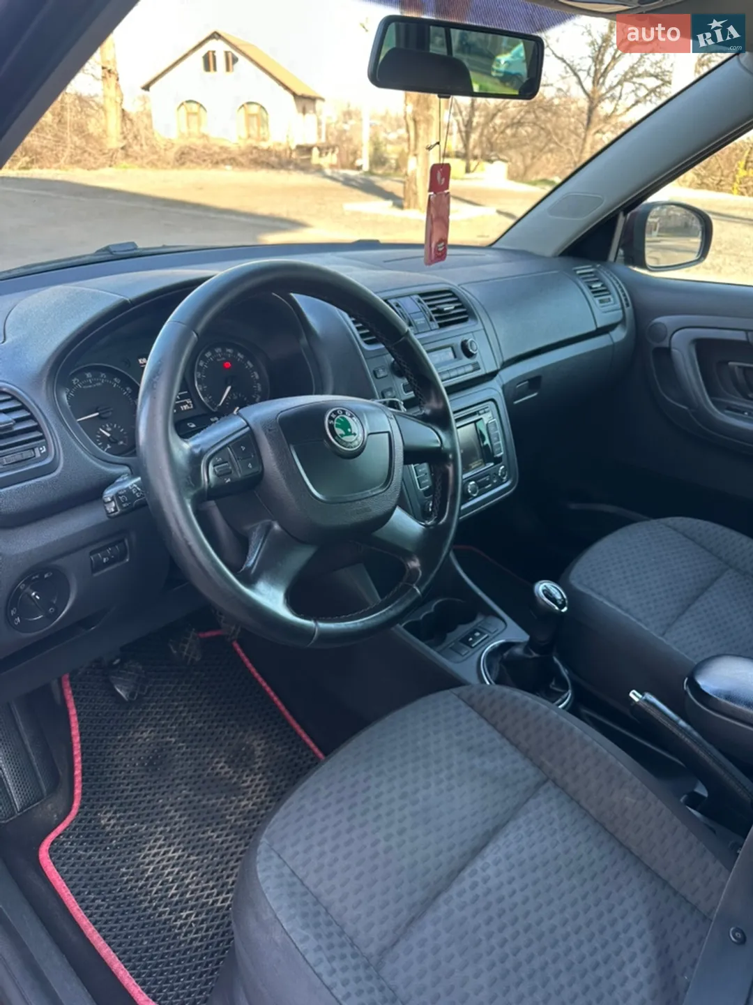 2010 Skoda Fabia - мініатюра 16