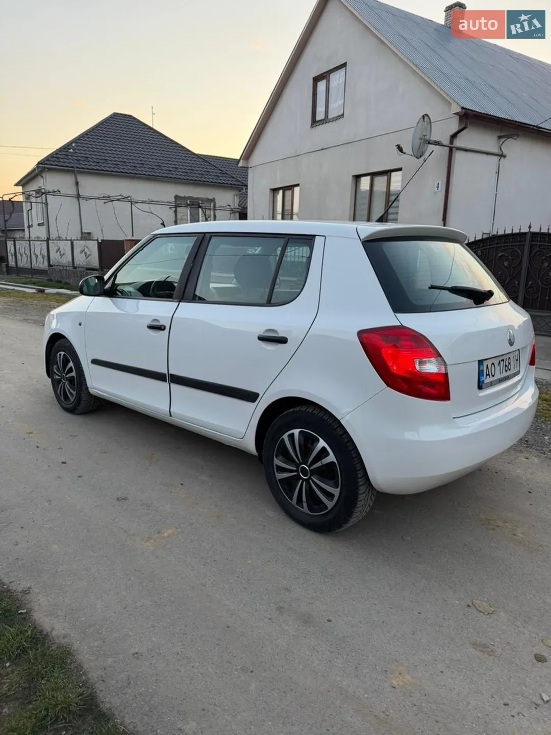 Skoda Fabia 2010 VIN TMBES25J0B3062187 фото оголошення 7 з 18