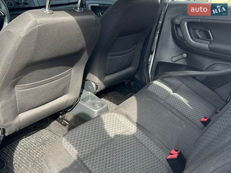 Хэтчбек Skoda Fabia 2015 в Луцке