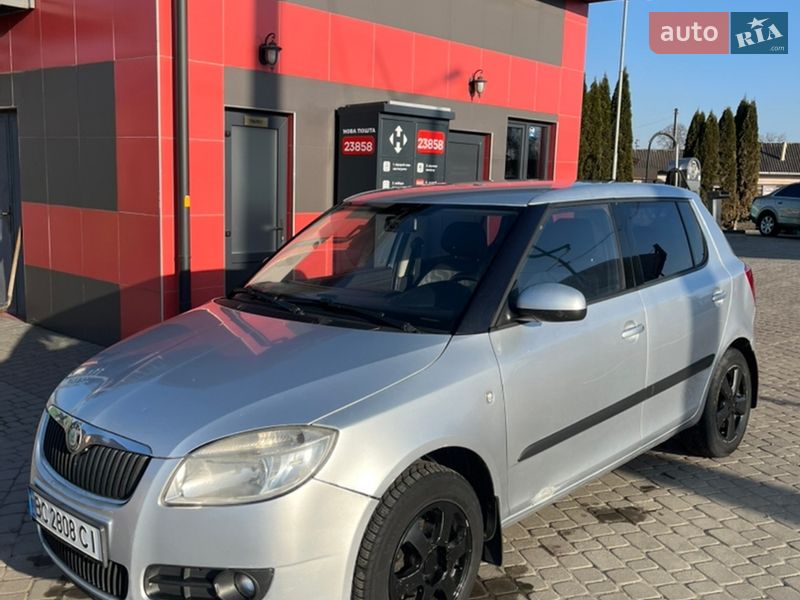 Хэтчбек Skoda Fabia 2008 в Ивано-Франковске фото 6 Хэтчбек Skoda Fabia 2008 в Ивано-Франковске
