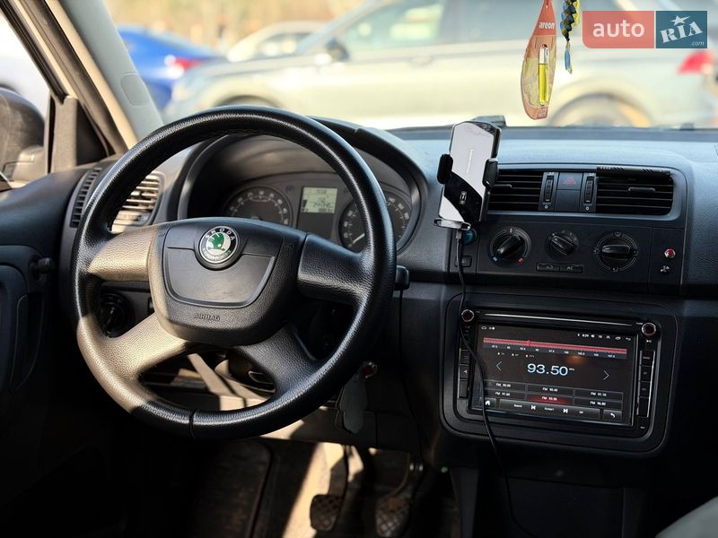 Универсал Skoda Fabia 2010 в Кривом Роге