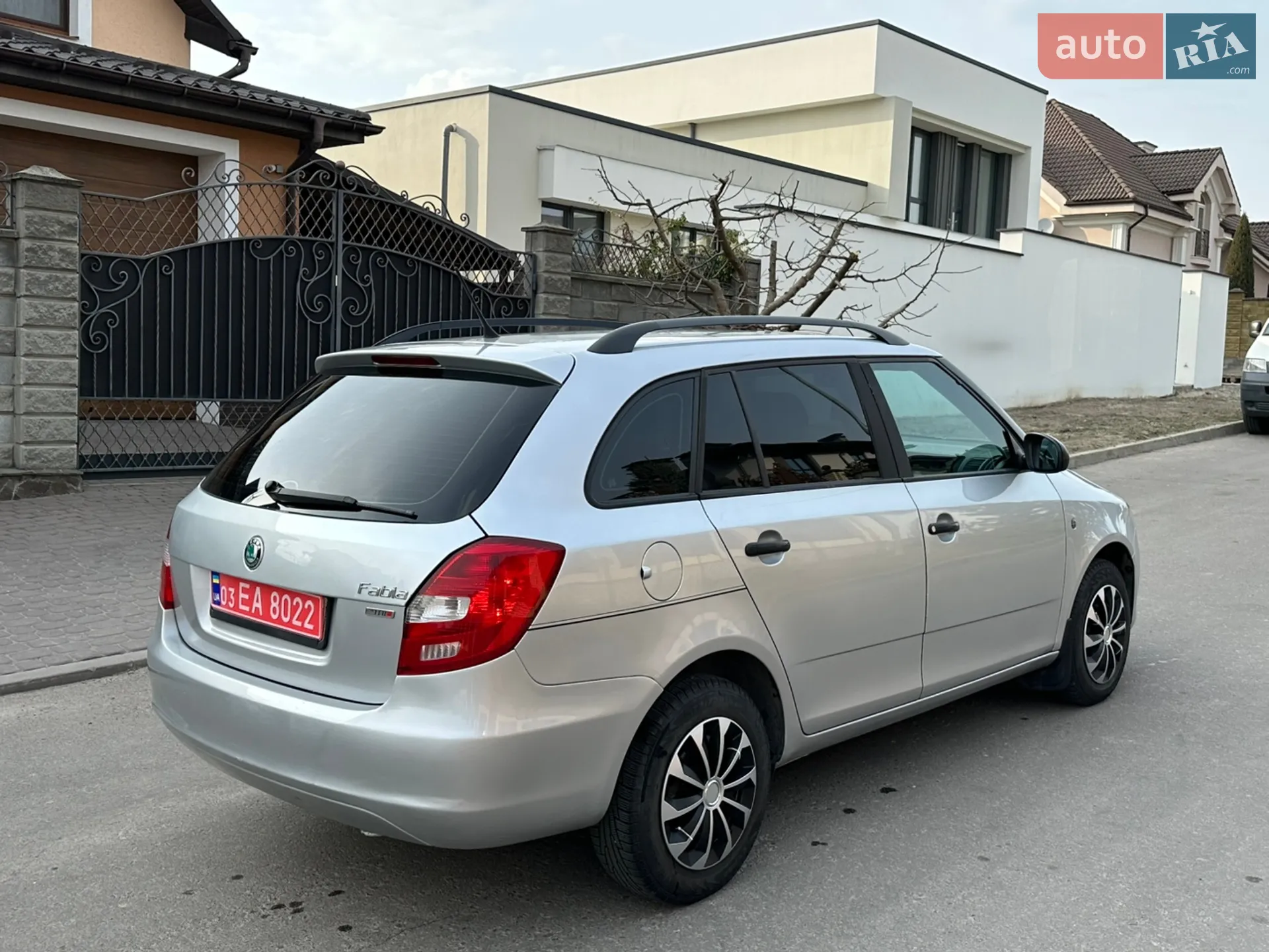 2012 Skoda Fabia - мініатюра 4