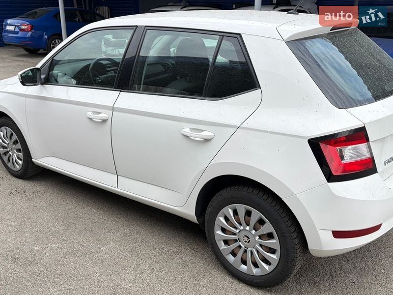Хетчбек Skoda Fabia 2021 в Києві