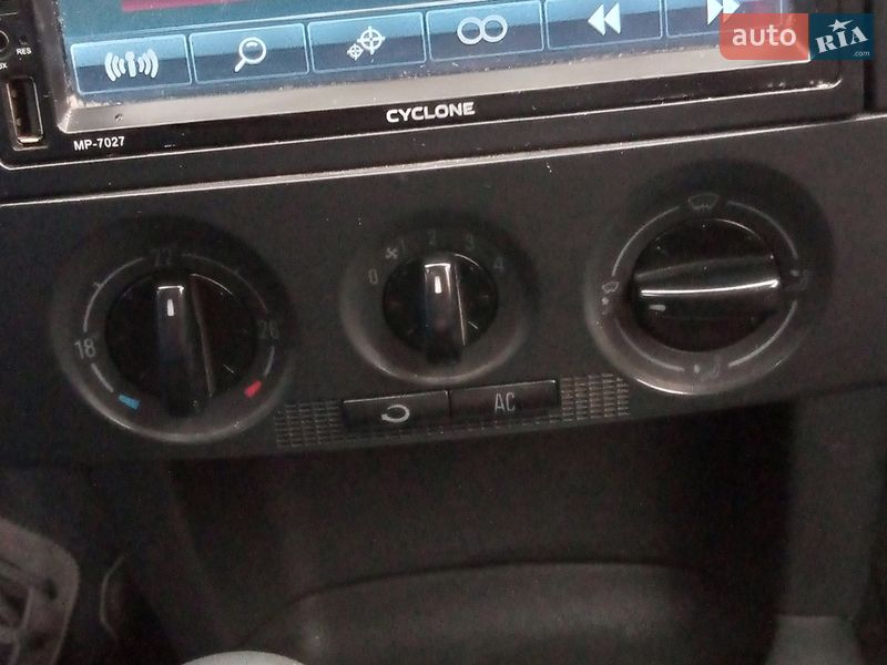 Седан Skoda Fabia 2006 в Хмельницком