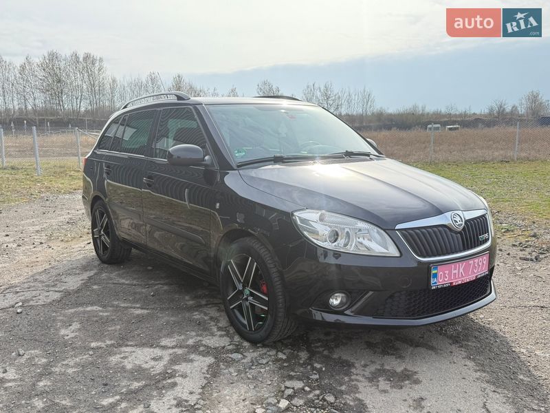 Універсал Skoda Fabia 2010 в Луцьку