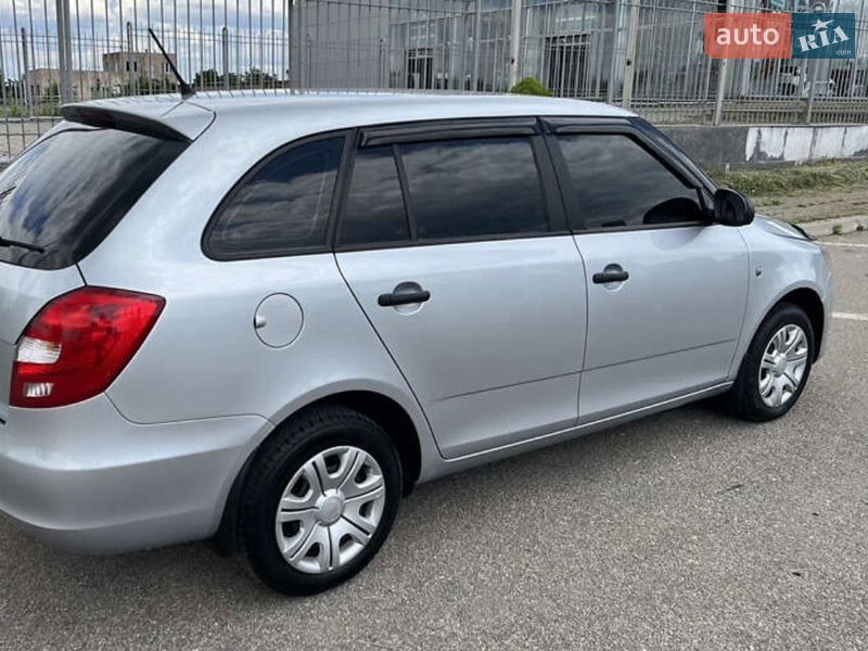 Універсал Skoda Fabia 2012 в Харкові