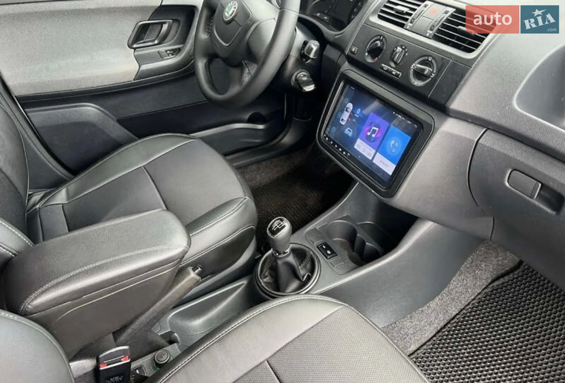 2012 Skoda Fabia - мініатюра 8