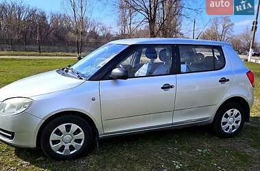 Хэтчбек Skoda Fabia 2007 в Каменском