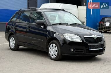 Универсал Skoda Fabia 2009 в Ровно